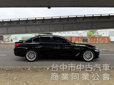 2017 BMW 5-Series Sedan 530i Luxury