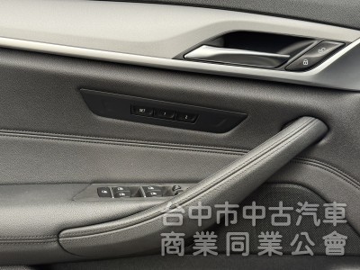 2017 BMW 5-Series Sedan 530i Luxury