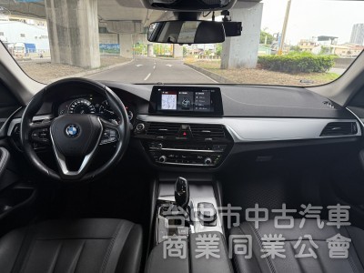 2017 BMW 5-Series Sedan 530i Luxury