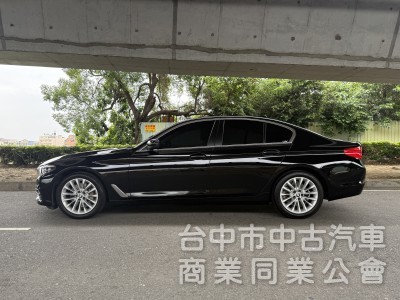 2017 BMW 5-Series Sedan 530i Luxury