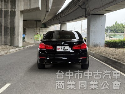 2017 BMW 5-Series Sedan 530i Luxury
