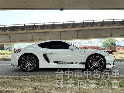 2015 Porsche Cayman GTS