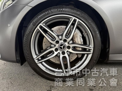 2019 M-Benz E-Class Sedan E300運動版