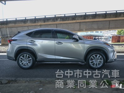 2020 LEXUS NX200豪華版