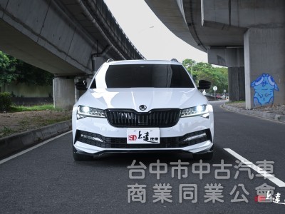 2022 Skoda Superb Combi 2.0 TSI SportPlus 4x4