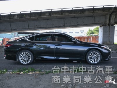 2020 Lexus ES 300h旗艦版