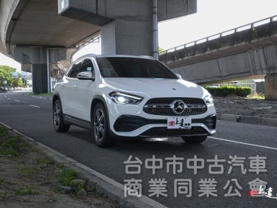 2023 M-Benz GLA 180豪華版