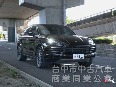 2018 Porsche Cayenne V6