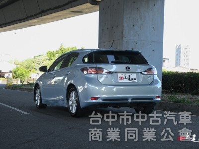 2011 Lexus CT 200h 豪華版