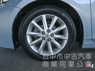 2011 Lexus CT 200h 豪華版