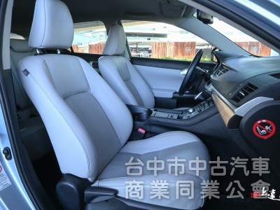 2011 Lexus CT 200h 豪華版