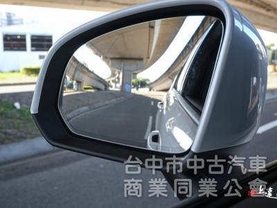 2023 Volvo XC40 Plus T2