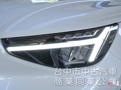 2023 Volvo XC40 Plus T2