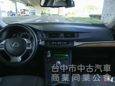 2011 Lexus CT 200h 豪華版