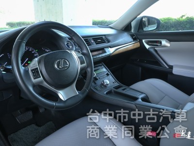 2011 Lexus CT 200h 豪華版