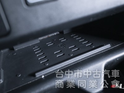 2023 Hyundai Custin GLT-B VIP 