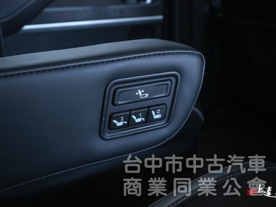 2023 Hyundai Custin GLT-B VIP 