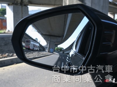 2023 Hyundai Custin GLT-B VIP 