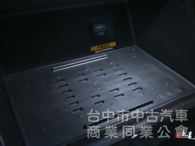 2023 Hyundai Custin GLT-B VIP 