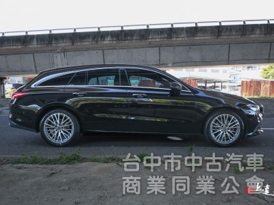 2021 M-Benz CLA Shooting Brake CLA200