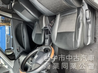 2018年 ZINGER 2.4 好開耐操空間大 可變客貨車