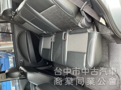 2018年 ZINGER 2.4 好開耐操空間大 可變客貨車