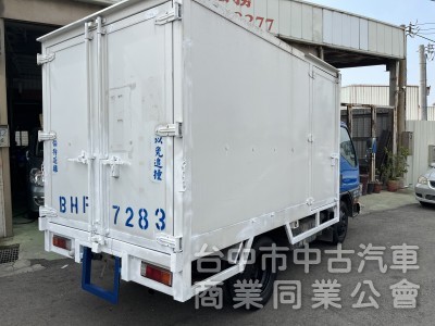 2003年 堅達三噸半 六輪  含車廂！