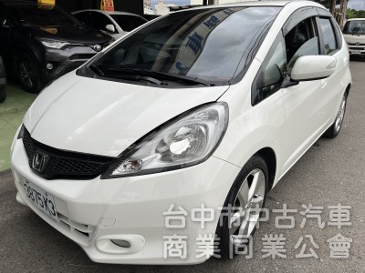 2012年 FIT VTI-S版 白色 原鈑件 定速