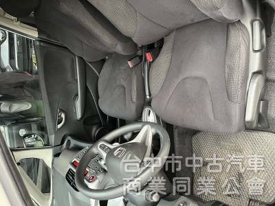 2012年 FIT VTI-S版 白色 原鈑件 定速