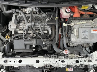 2017年 Prius C 白色 一手女用車 實跑3萬多公里！