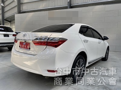 TOYOTA(豐田)ALTIS 1.8 盲點 定速 倒顯