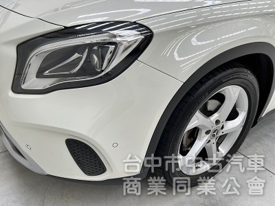 BENZ(賓士)GLA200賓士 全景天窗