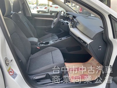 VOLKSWAGEN(福斯)GOLF etsl 1.5 輕油電 新車保固