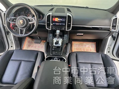 PORSCHE(保時捷)CAYENNE