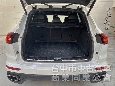 PORSCHE(保時捷)CAYENNE