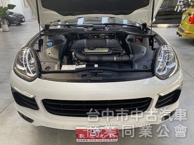 PORSCHE(保時捷)CAYENNE