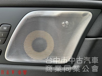 Volvo(富豪)XC-60 T8 Inscription 2.0 氣壓懸吊 電尾門 通風座椅