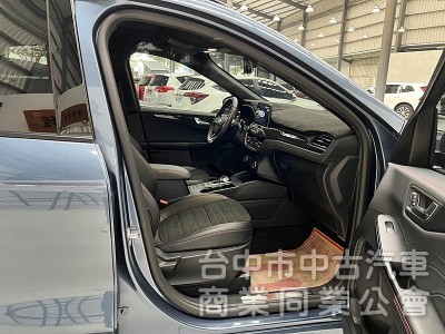 FORD(福特)KUGA 2.0 ST-LINE 電動尾門 無線充電