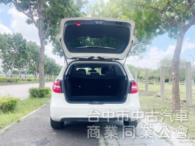 2013年 M-Benz B180 1.6T汽油渦輪 全新改款