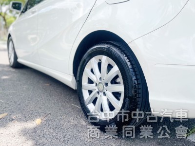 2013年 M-Benz B180 1.6T汽油渦輪 全新改款