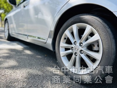 2011年出廠 LEXUS ES240 2.4 Navi版