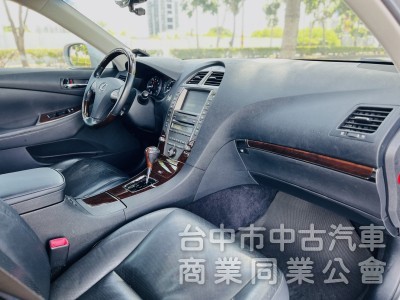 2011年出廠 LEXUS ES240 2.4 Navi版