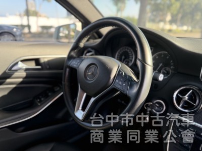 2013年 M-Benz A180 1.6T汽油渦輪