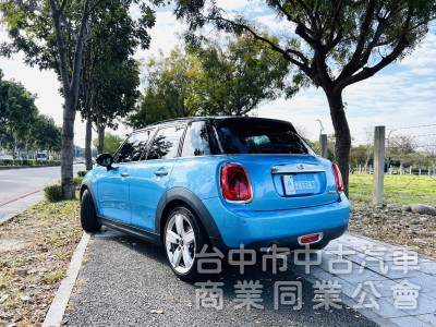 2015年款（2014年底出廠）全新改款 MINI Cooper 1.5T汽油渦輪 5門Hatch