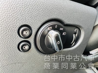 2015年款（2014年底出廠）全新改款 MINI Cooper 1.5T汽油渦輪 5門Hatch