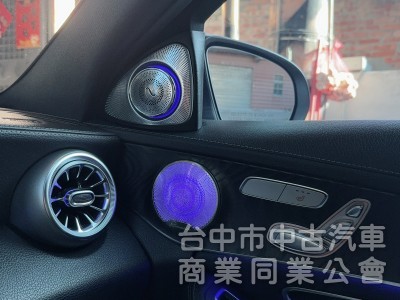 2015 C300 原版 認證 AMG 氣氛燈 柏林之音 安卓機 全景天窗 里程 10.9萬