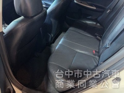 2010 ALTIS 1.8 里程21萬 原版 認證車 HID 新安卓機 倒車顯影 新後避震器 