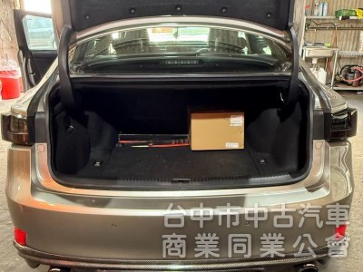 2013 頂級 IS300h F-Sport NAVI 大電池已更換 安卓機原版認證