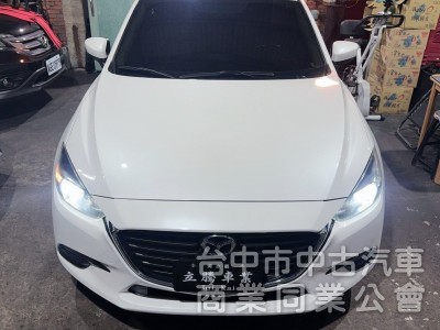 2018 MAZDA3 原版 認證 里程8萬6 免鑰匙 摸門 盲點