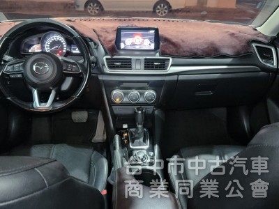 2018 MAZDA3 原版 認證 里程8萬6 免鑰匙 摸門 盲點
